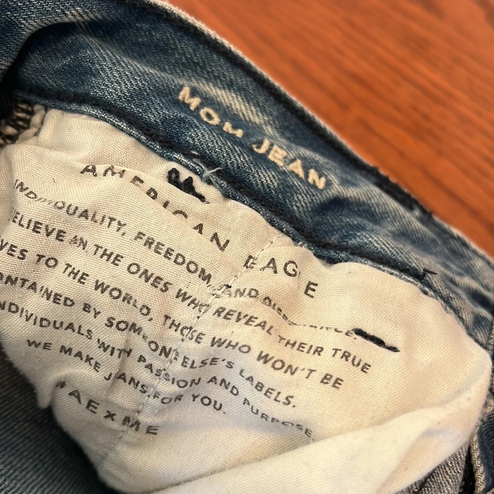 American eagle size 4 mom Jean - Picture 5 of 7